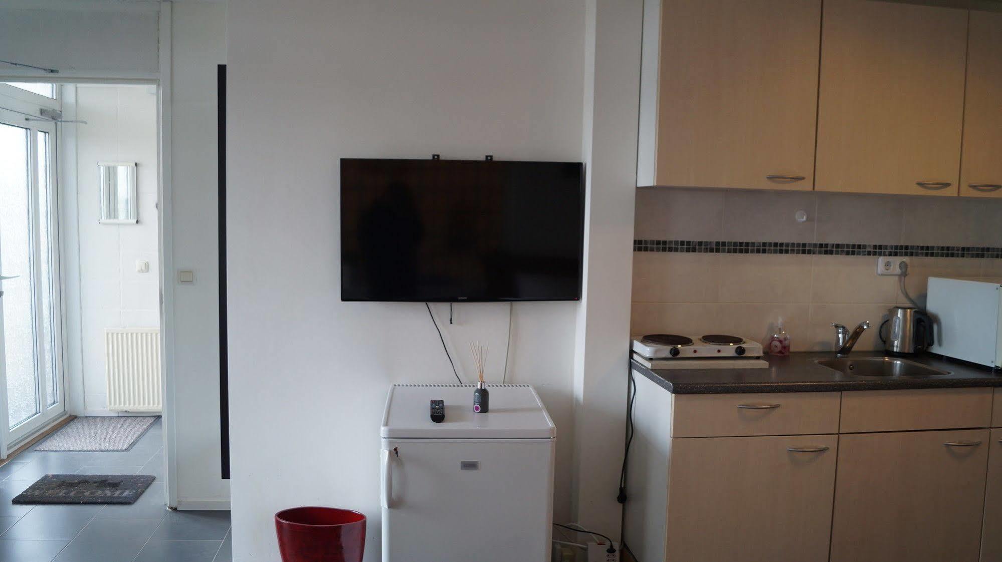 Budget Hotel De Witte Hoeck Amsterdam Wormerveer Exterior foto